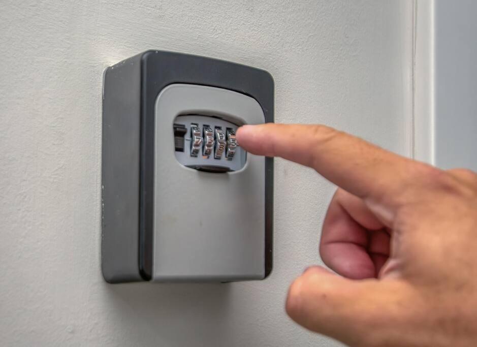 A Estrenar! Apartamento Con Pileta Zona Aeropuerto Wifi 200Mg Asuncion Ngoại thất bức ảnh