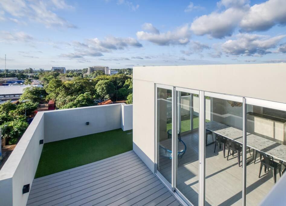 A Estrenar! Apartamento Con Pileta Zona Aeropuerto Wifi 200Mg Asuncion Ngoại thất bức ảnh